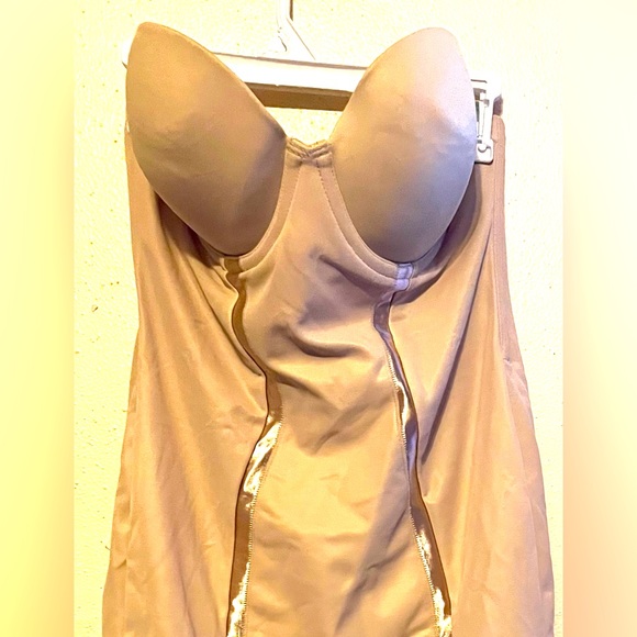 Flexees by Maidenform 36B lingerie body suit - Picture 2 of 4